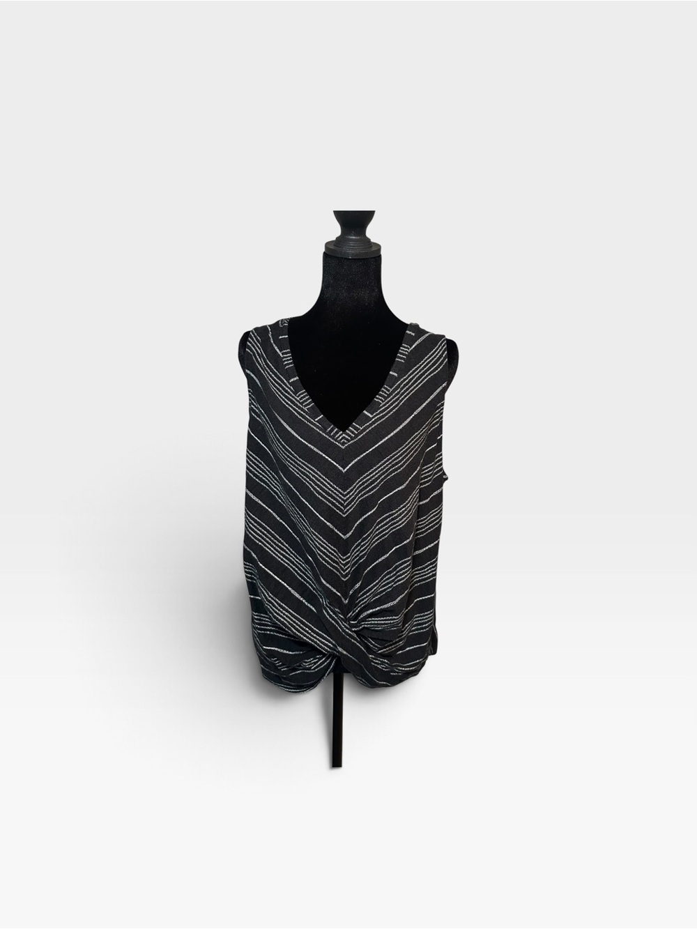 Soma Black & White V-Neck Twist-Front Striped Tank